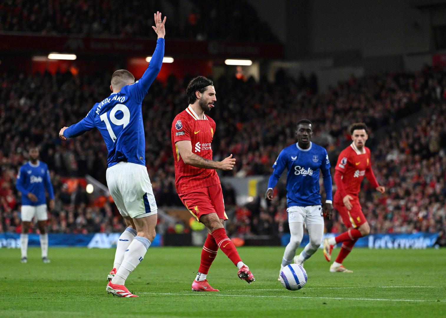 利物浦客场一球小胜莱斯特城，豪取三分的简单介绍