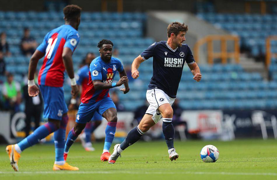 利兹联主场平局，保级形势继续动摇的简单介绍